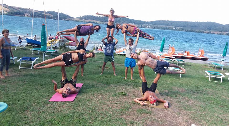 lezioni di acro yoga roma